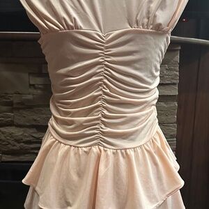 Venus Women's Top SZ:S Peach Pullover Ruched Body Con Sleeveless Shirt Blouse